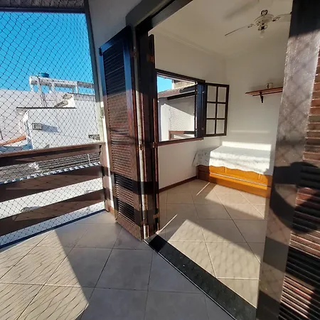 Espaçosa Casa Alto Padrão para Famílias em Cabo Frio-3