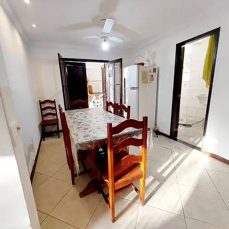 Espaçosa Casa Alto Padrão para Famílias em Cabo Frio-2